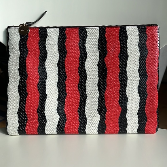 Clare V Handbags - Clare V flat clutch